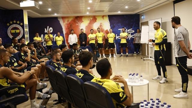 Samandıra'da tek tek açıkladı! Tedesco'dan derbiye saatler kala Galatasaray için olay iddia