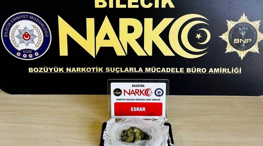 Bilecik&rsquo;te uyuşturucu operasyonu: 1 g&ouml;zaltı