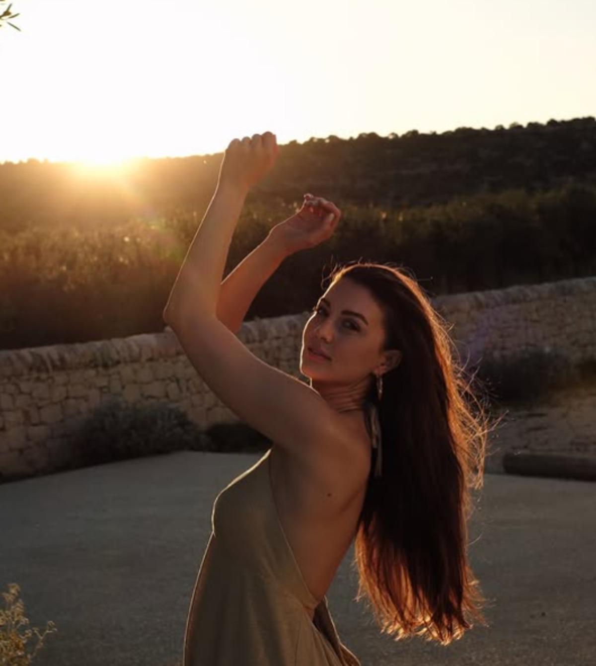 Burcu &Ouml;zberk oyunculuğu bıraktı mı? "Yaz dizilerinde oynamam" 2