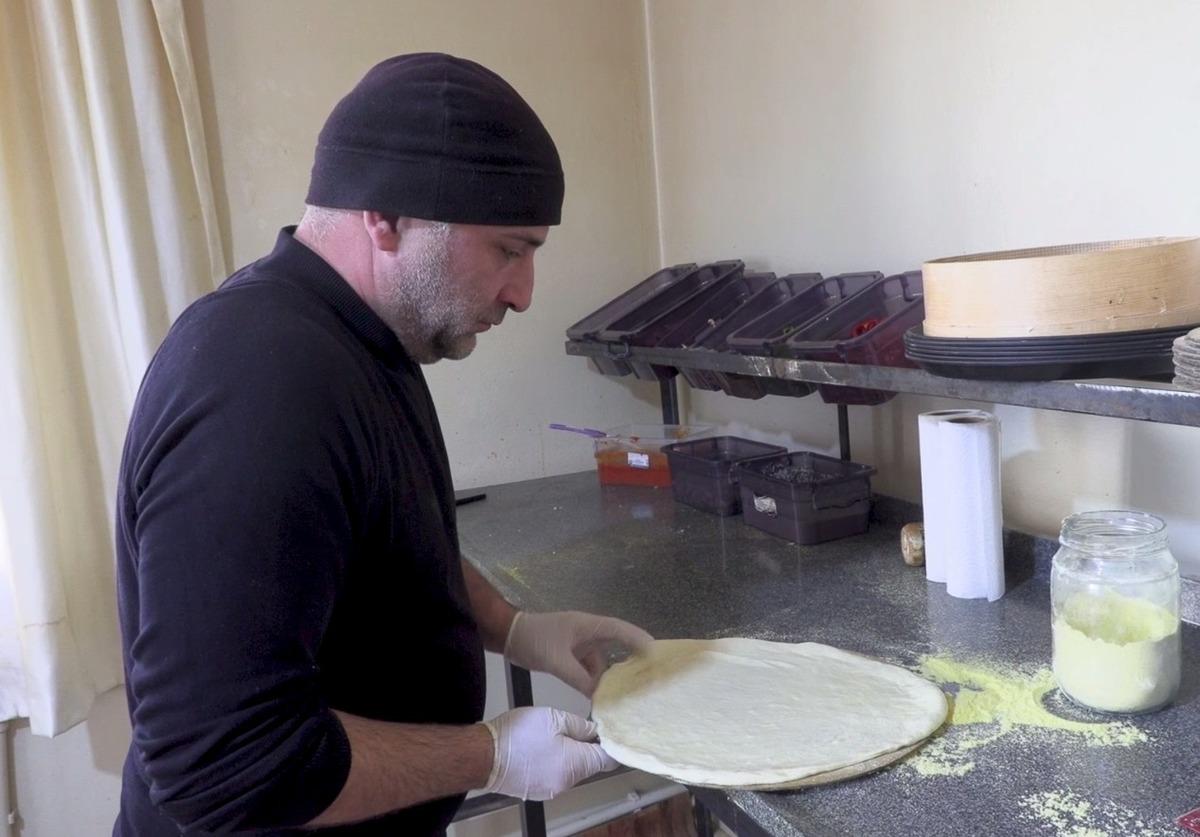 Klavyeyi bıraktı, merdaneyi se&ccedil;ti: Yazılımcıdan  pizzacıya  d&ouml;n&uuml;şt&uuml; 2