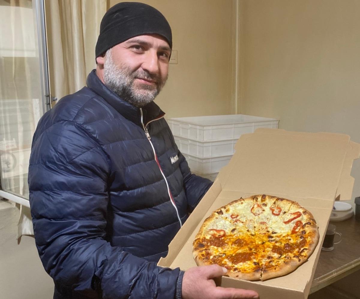 Klavyeyi bıraktı, merdaneyi se&ccedil;ti: Yazılımcıdan  pizzacıya  d&ouml;n&uuml;şt&uuml; 1