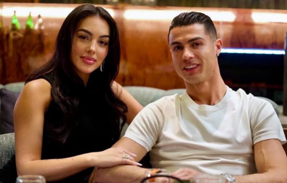 Ronaldo&rsquo;nun &ouml;zel şefi a&ccedil;ıkladı: O i&ccedil;ecek listede yok! 3