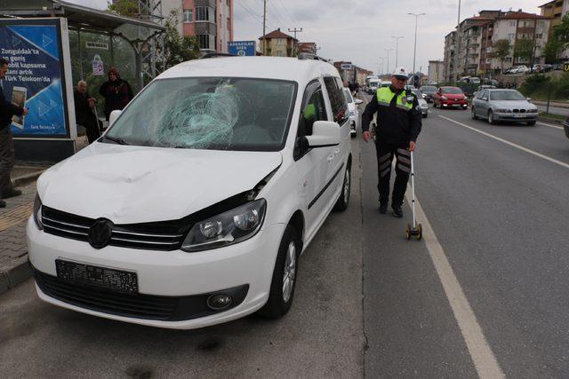 Alışveriş dönüşü kazada yaralandı