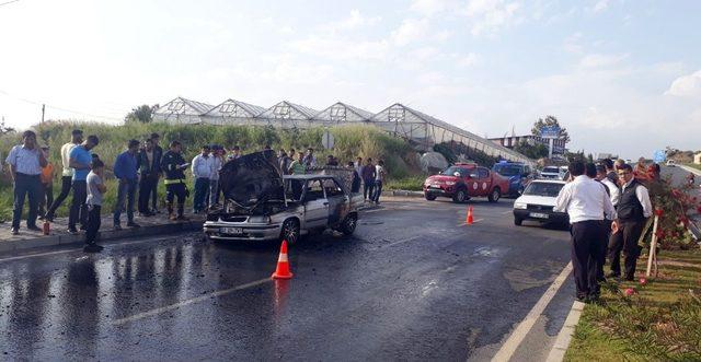 Alev topuna dönen araçtan sürücü son anda kurtuldu