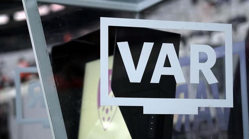 Galatasaray Fenerbah&ccedil;e ma&ccedil;ının VAR hakemi &Ouml;mer Faruk Turtay oldu