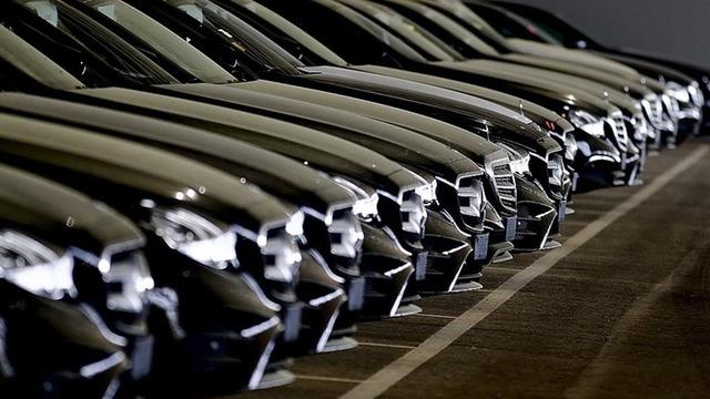 Sıfır araç fiyatları uçtu! İkinci elde stoklar eridi