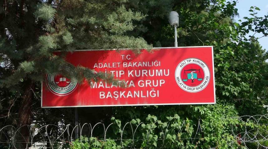 Otomobil ile motosiklet &ccedil;arpıştı: 1 &ouml;l&uuml;