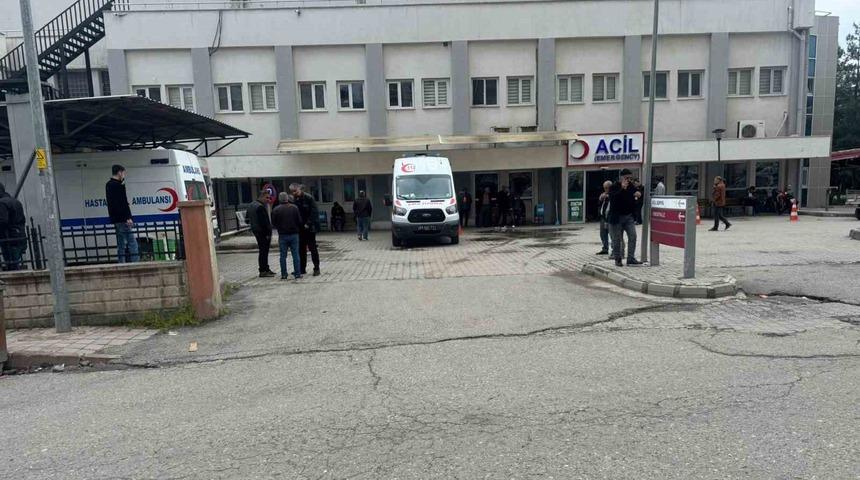 Siirt&rsquo;te k&uuml;&ccedil;&uuml;k &ccedil;ocuk s&uuml;s havuzunda boğulma tehlikesi ge&ccedil;irdi