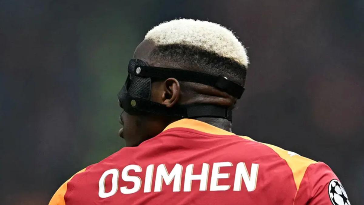 Herkes merakla bekliyordu! Osimhen in Fenerbah&ccedil;e derbisinde oynayıp oynayamayacağı belli oldu 2