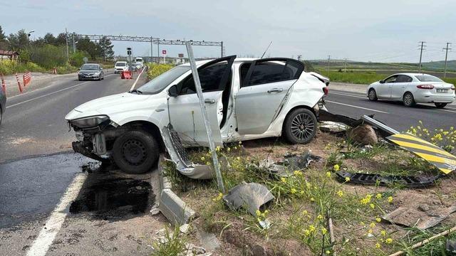 Diyarbakır&rsquo;da trafik kazası: 3&rsquo;&uuml; &ccedil;ocuk 5 yaralı 1