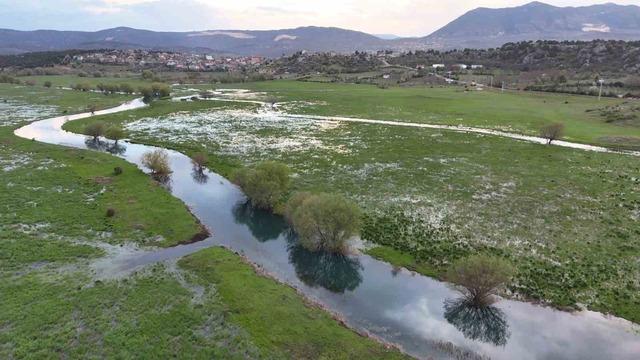 Leyleklerin durağı yemyeşil g&ouml;r&uuml;nt&uuml;s&uuml;yle mest ediyor 1