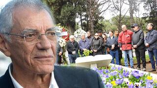 Attila Özdemiroğlu mezarı başında anıldı