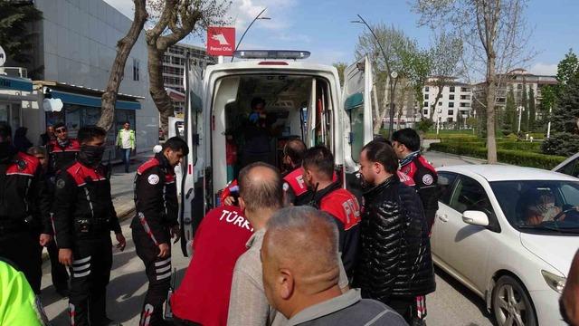 Malatya&rsquo;da yunus timleri kaza yaptı: 2 polis yaralı 5