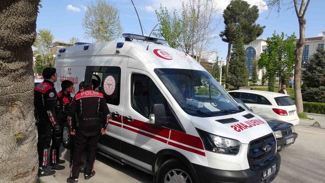 Malatya&rsquo;da yunus timleri kaza yaptı: 2 polis yaralı 6