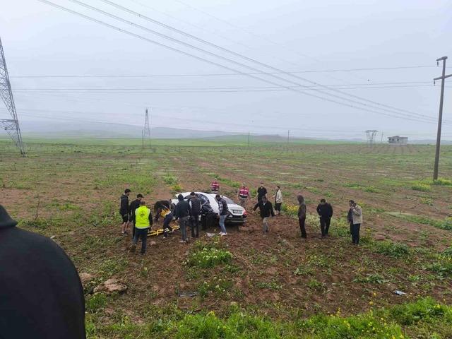Siirt’te otomobil ile kamyonet çarpıştı: 2 ölü, 3 ağır yaralı 3