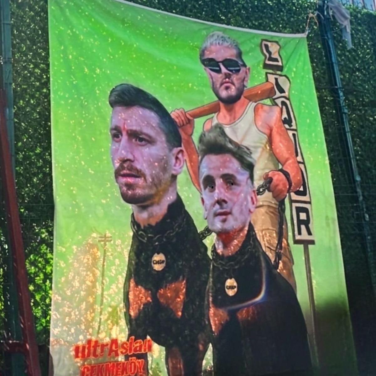 Galatasaray taraftarından olay yaratan Icardi pankartı! Fenerbahçe ye sert gönderme 1