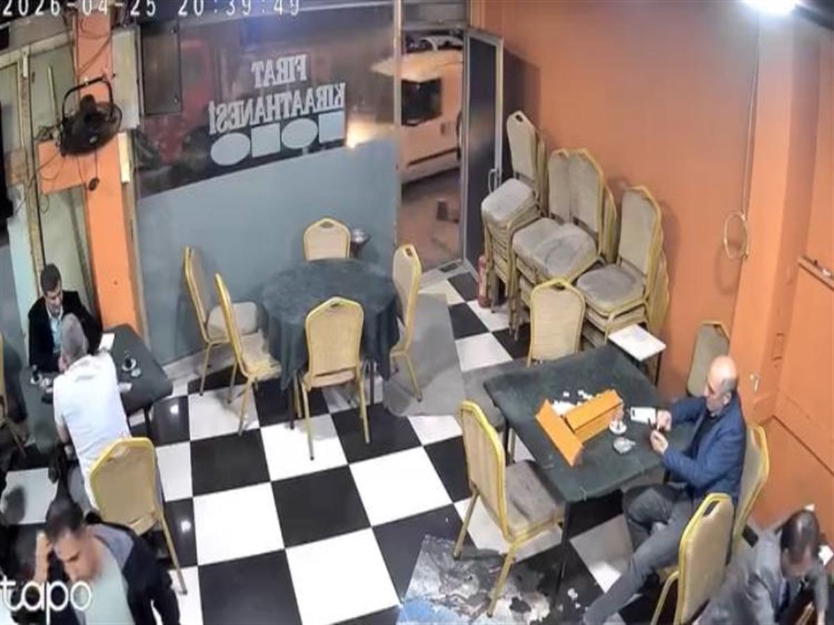 Olayın adresi Sultangazi: Y&uuml;ksek m&uuml;ziğin titreşimini deprem sanıp ka&ccedil;tılar! O anlar kamerada  1