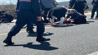 Niğde'de iki motosiklet kafa kafaya çarpıştı: 2 yaralı