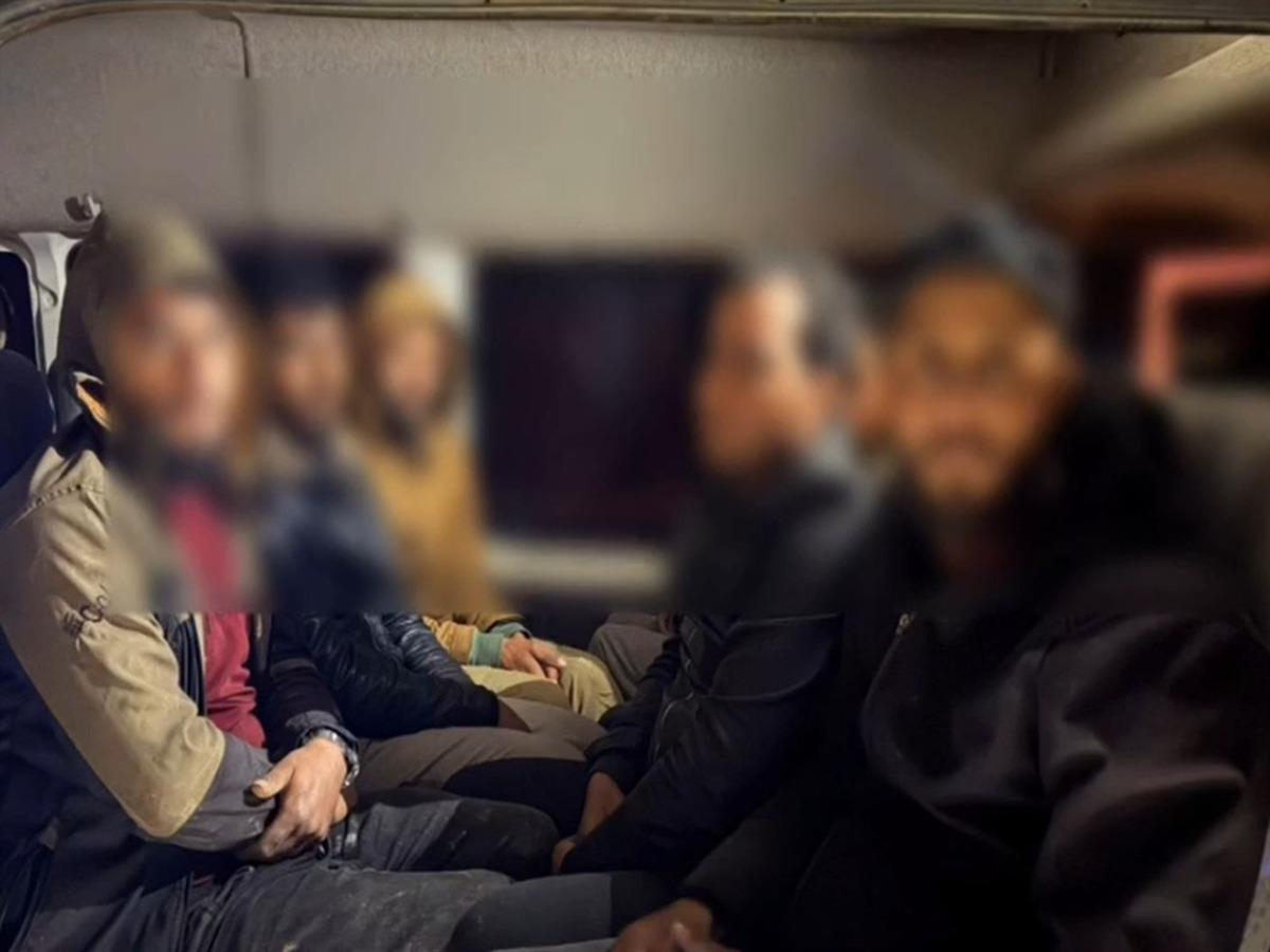 Hatay&rsquo;da d&uuml;zenlenen operasyonda 14 ka&ccedil;ak g&ouml;&ccedil;men yakalandı 1