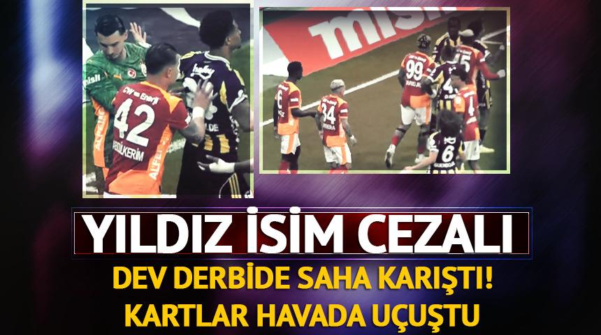 Derbide saha karıştı! Kartlar havada u&ccedil;uştu: Yıldız isim cezalı