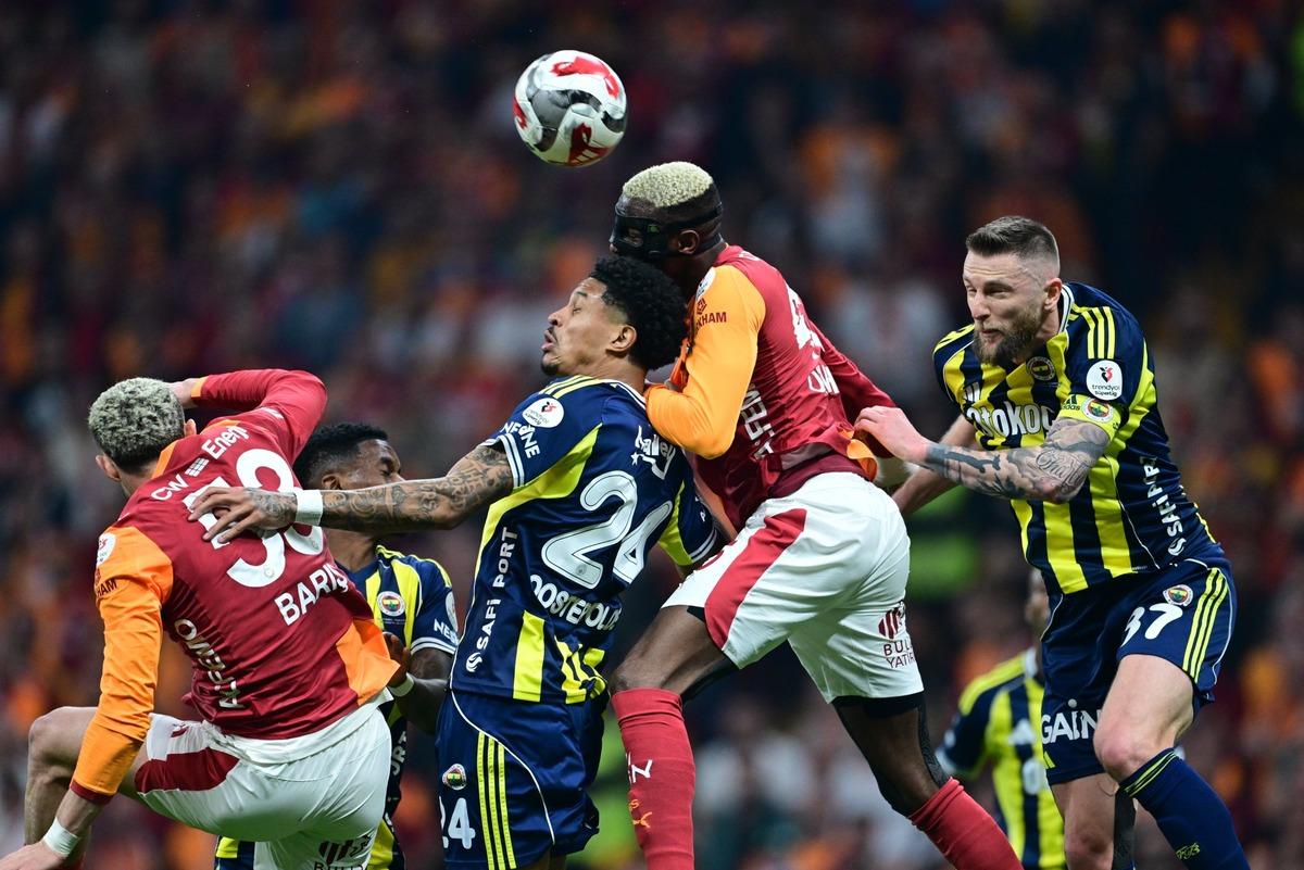 Galatasaray dan Yasin Kol a penaltı tepkisi! Sosyal medya yanıyor 1