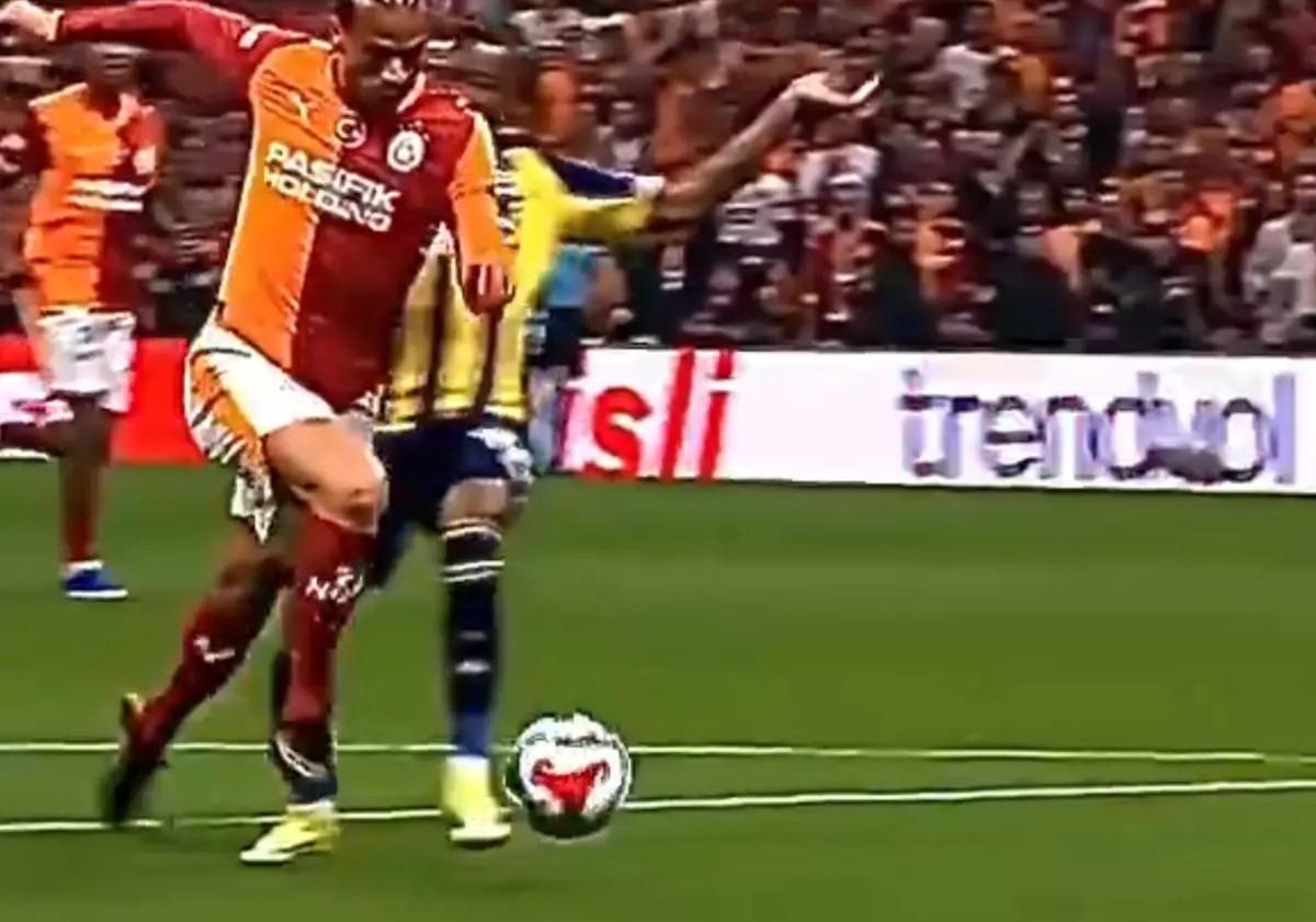 Galatasaray dan Yasin Kol a penaltı tepkisi! Sosyal medya yanıyor 2