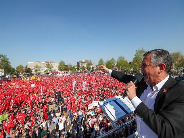 CHP lideri &Ouml;zel: "Bir tek şey istiyoruz, se&ccedil;im sandığı"