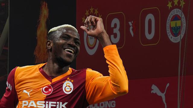 Victor Osimhen'den Fenerbahçe'ye ağır taş! "Antrenmanlarda daha çok yorulduk"