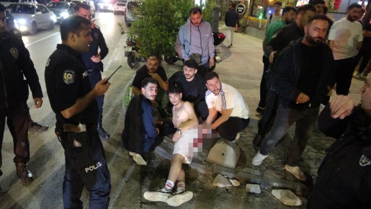 Antalya da derbi galibiyetini kutlayan bir taraftar bı&ccedil;akla yaralandı 3