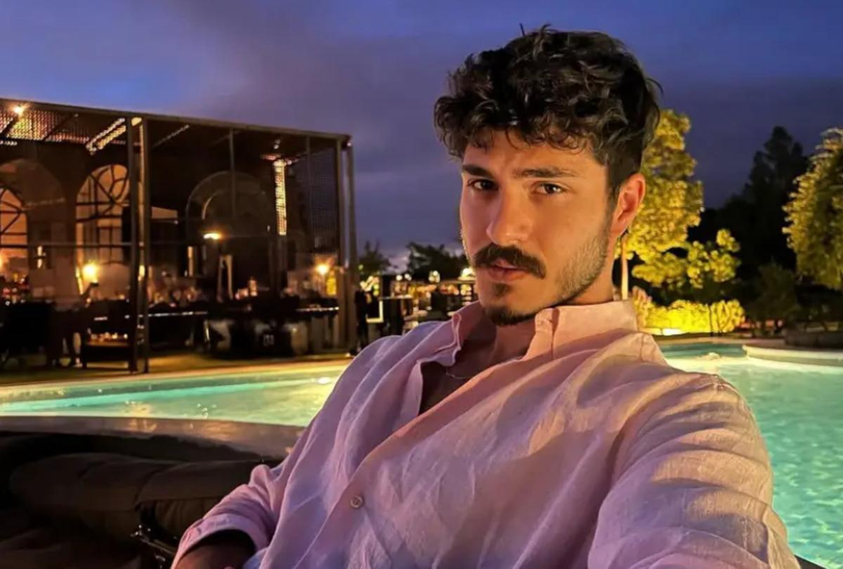 &Ouml;m&uuml;r Usta sonunda sete &ccedil;ıkıyor! Enes Ko&ccedil;ak da kadroda 1