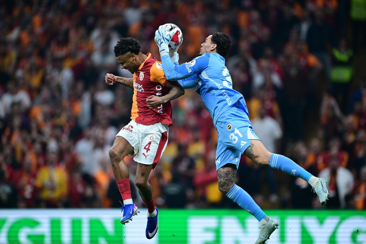 &Ccedil;OK AĞIR Y&Uuml;KLENDİ! &ldquo;2 hokkabaz Fenerbah&ccedil;e&rsquo;yi sattı&rdquo; 2