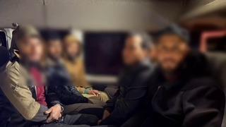 Minibüsle 14 göçmeni kaçıran organizatöre 124 bin TL trafik cezası