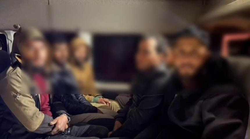 Minib&uuml;sle 14 g&ouml;&ccedil;meni ka&ccedil;ıran organizat&ouml;re 124 bin TL trafik cezası