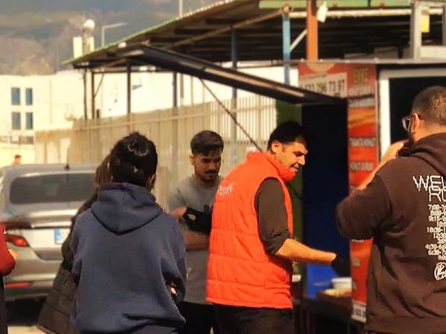 &lsquo;Yiyen şişman yemeyen pişman&rsquo; D&ouml;nerden sıkılan bunu yiyor!