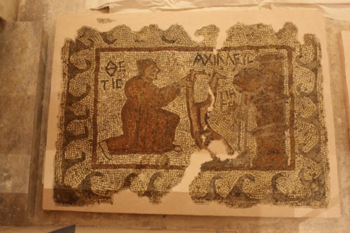 Kolezyum da Troya r&uuml;zgarı! 221 eserle tarih d&uuml;nya sahnesinde 3