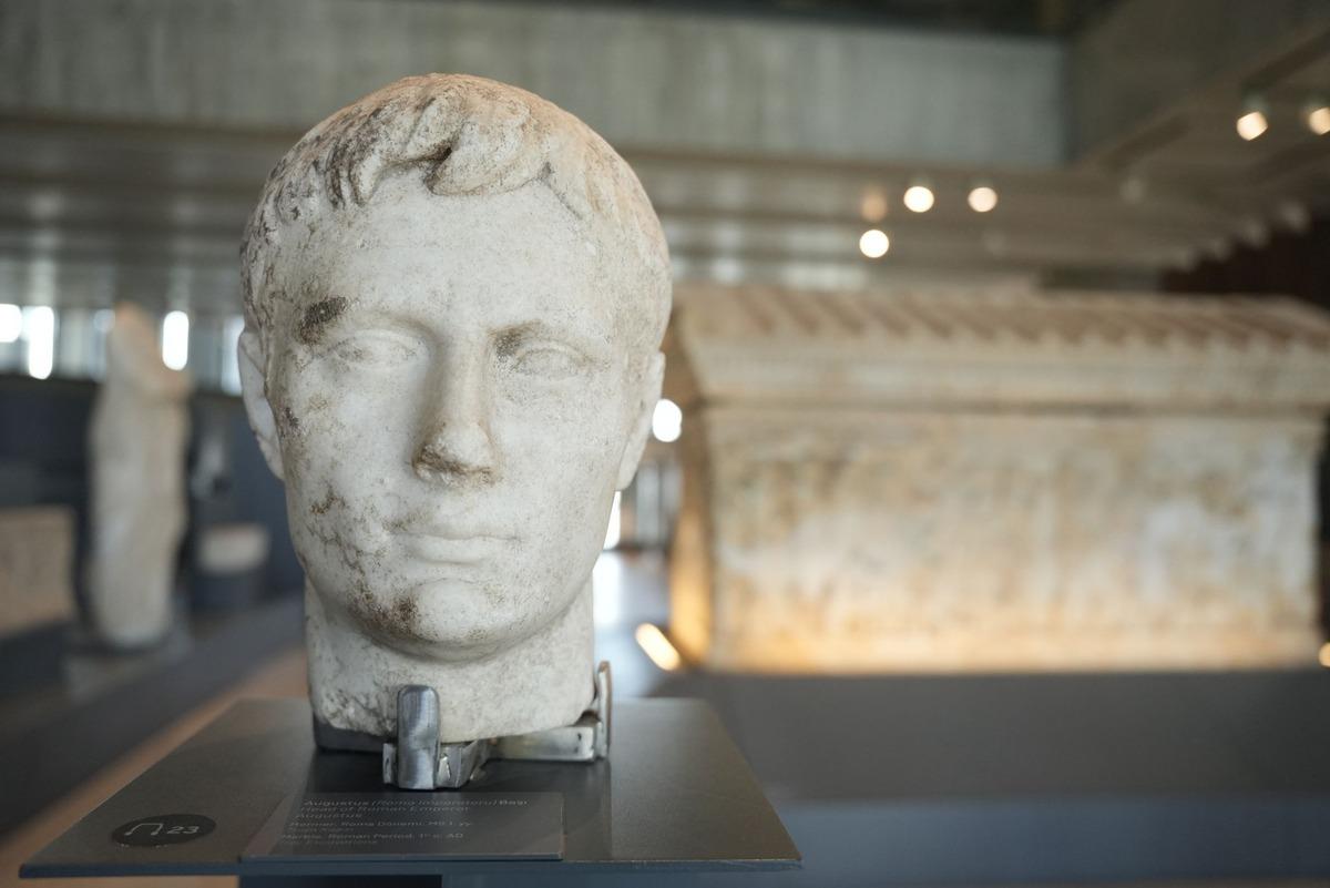 Kolezyum da Troya r&uuml;zgarı! 221 eserle tarih d&uuml;nya sahnesinde 9