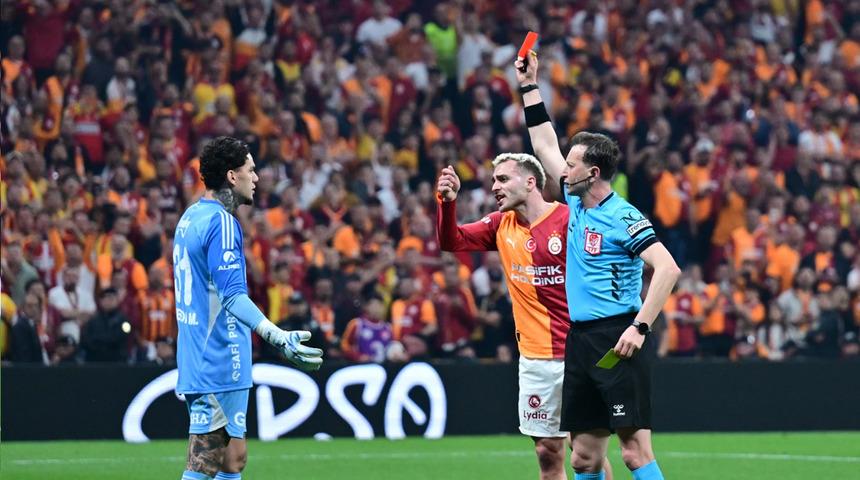 Ederson'dan '&Ouml;z&uuml;r' paylaşımı: "Haksızlığa uğradığımıza inanıyorum"