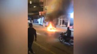 Motosiklet alev alev yandı