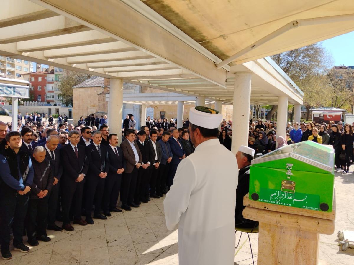 Hakim çiftin kahreden kaybı! 2,5 yaşındaki çocukları hayatını kaybetti 2