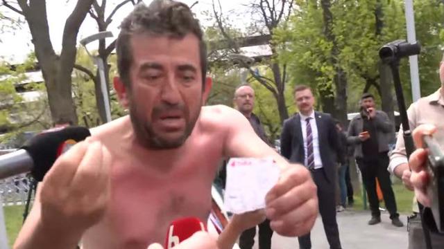 Grevdeki işçi pazar listesini gösterip feryat etti: Para olmadığı için alamadım