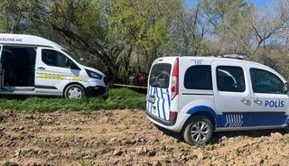 K&uuml;tahya&rsquo;nın Adranos &Ccedil;ayı kenarında ceset bulundu