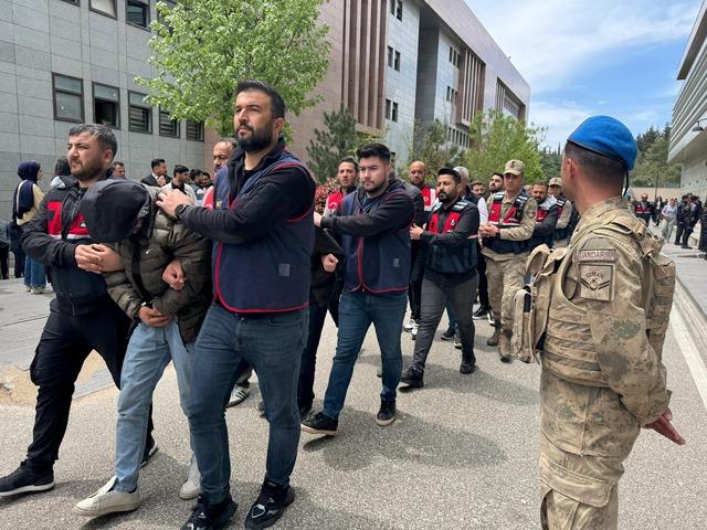 Gaziantep merkezli yasa dışı bahis operasyonunda 70 ş&uuml;pheli tutuklandı 3