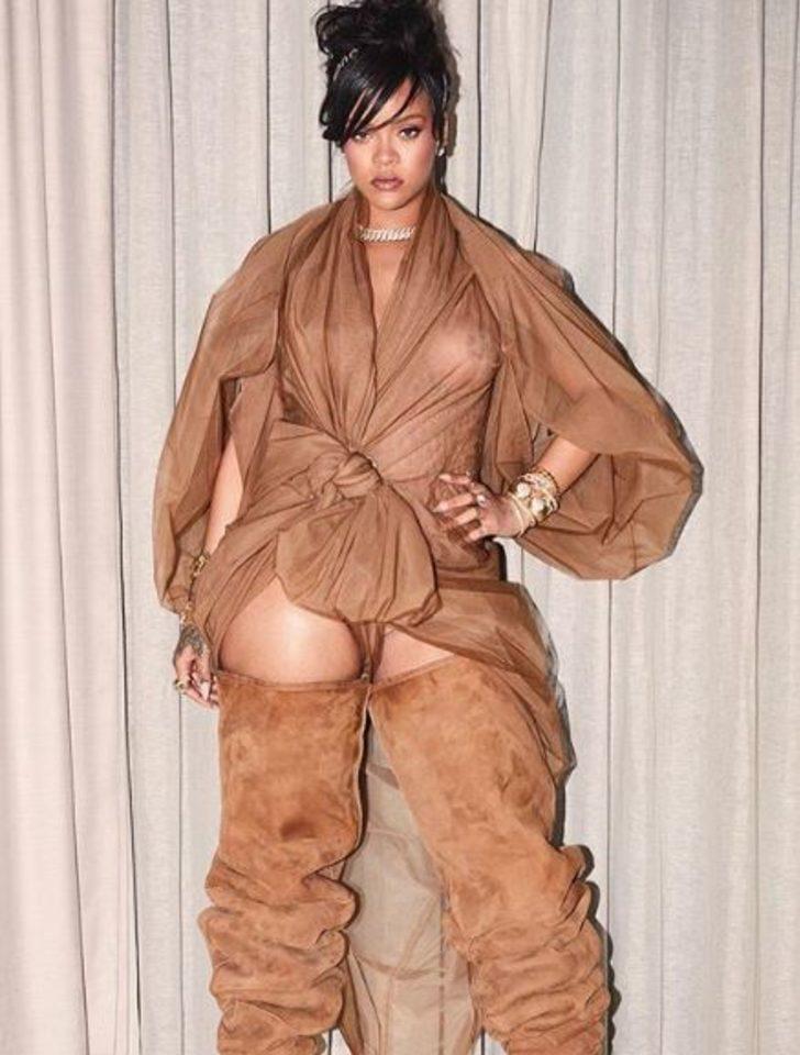 Adele, Rihanna'yı anlattı: Nefes kesici bir güzelliği var G3