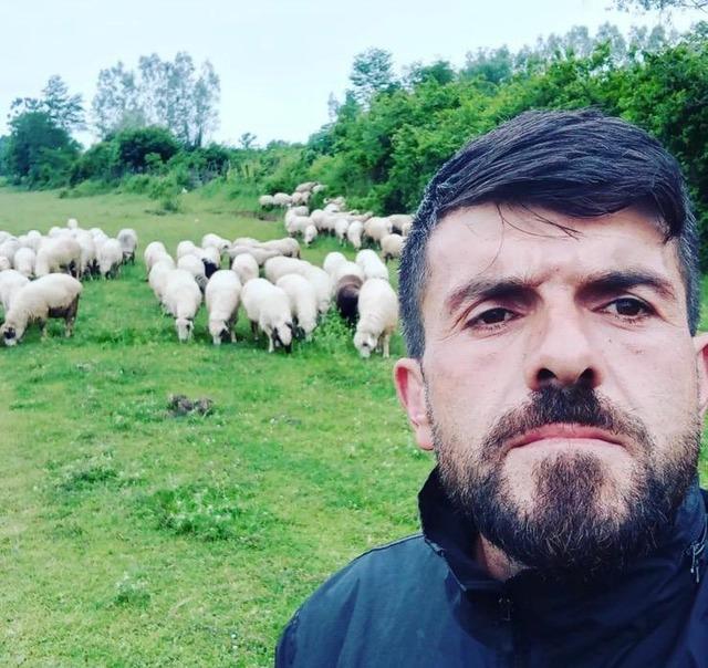 Aracında silahla vurulmuş halde bulundu 3