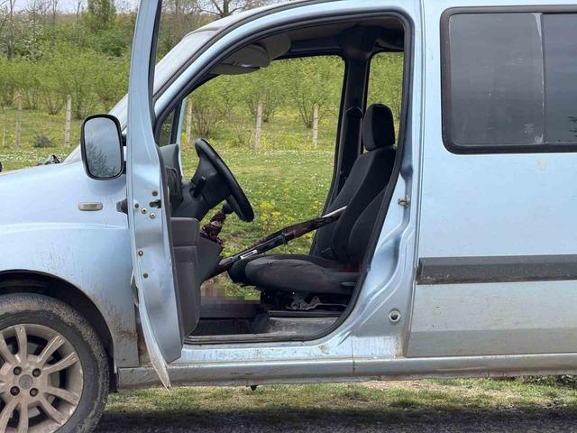 Aracında silahla vurulmuş halde bulundu 2