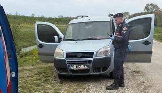 Aracında silahla vurulmuş halde bulundu