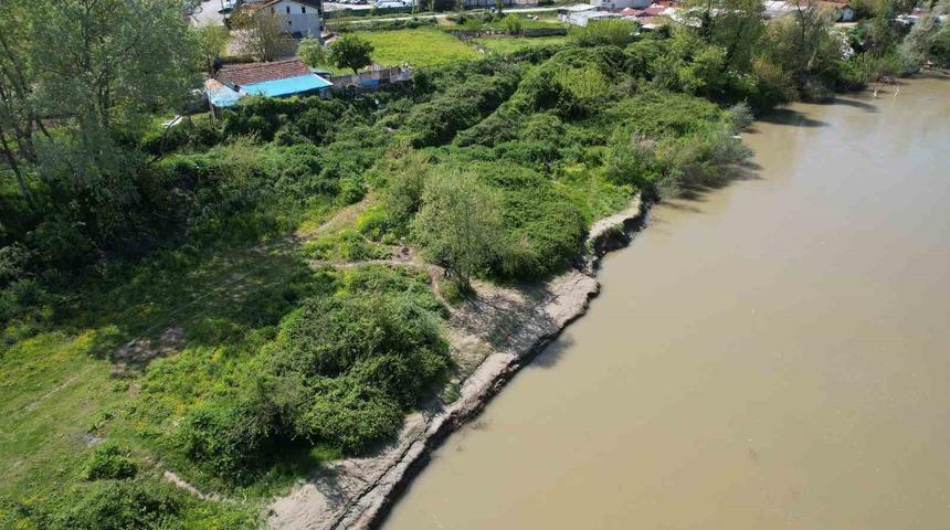 Sakarya&rsquo;da nehre d&uuml;şen &ccedil;ocuğu arama &ccedil;alışmaları bir haftadır s&uuml;r&uuml;yor