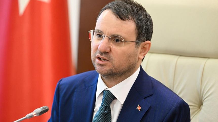 Bakan G&uuml;rlek'ten '27 Nisan e-muhtıra' mesajı! Demokrasi vurgusu