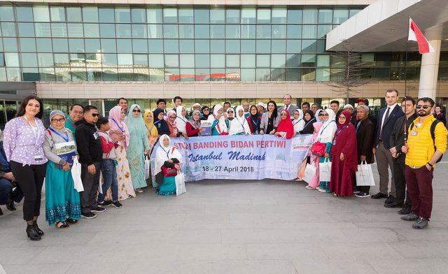 Kazakistan, Çad ve Endonezya sağlık heyetleri Medipol Mega Üniversite Hastanesi'ni ziyaret etti