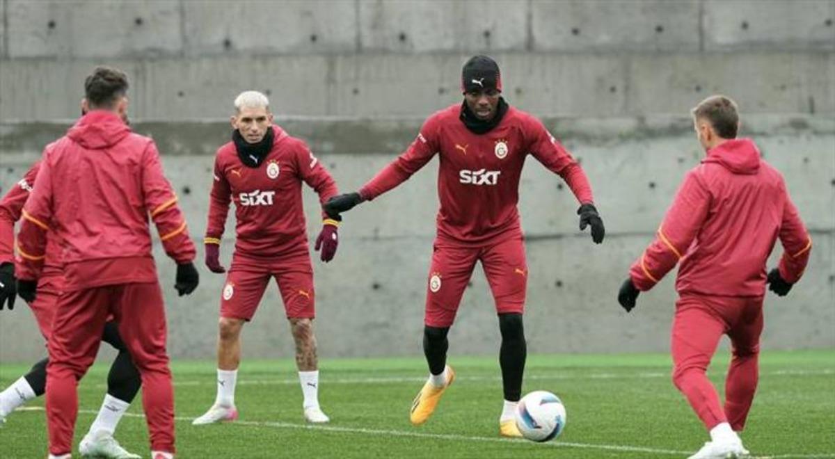 Galatasaray dan şampiyonluk ma&ccedil;ı &ouml;ncesi flaş karar! 1